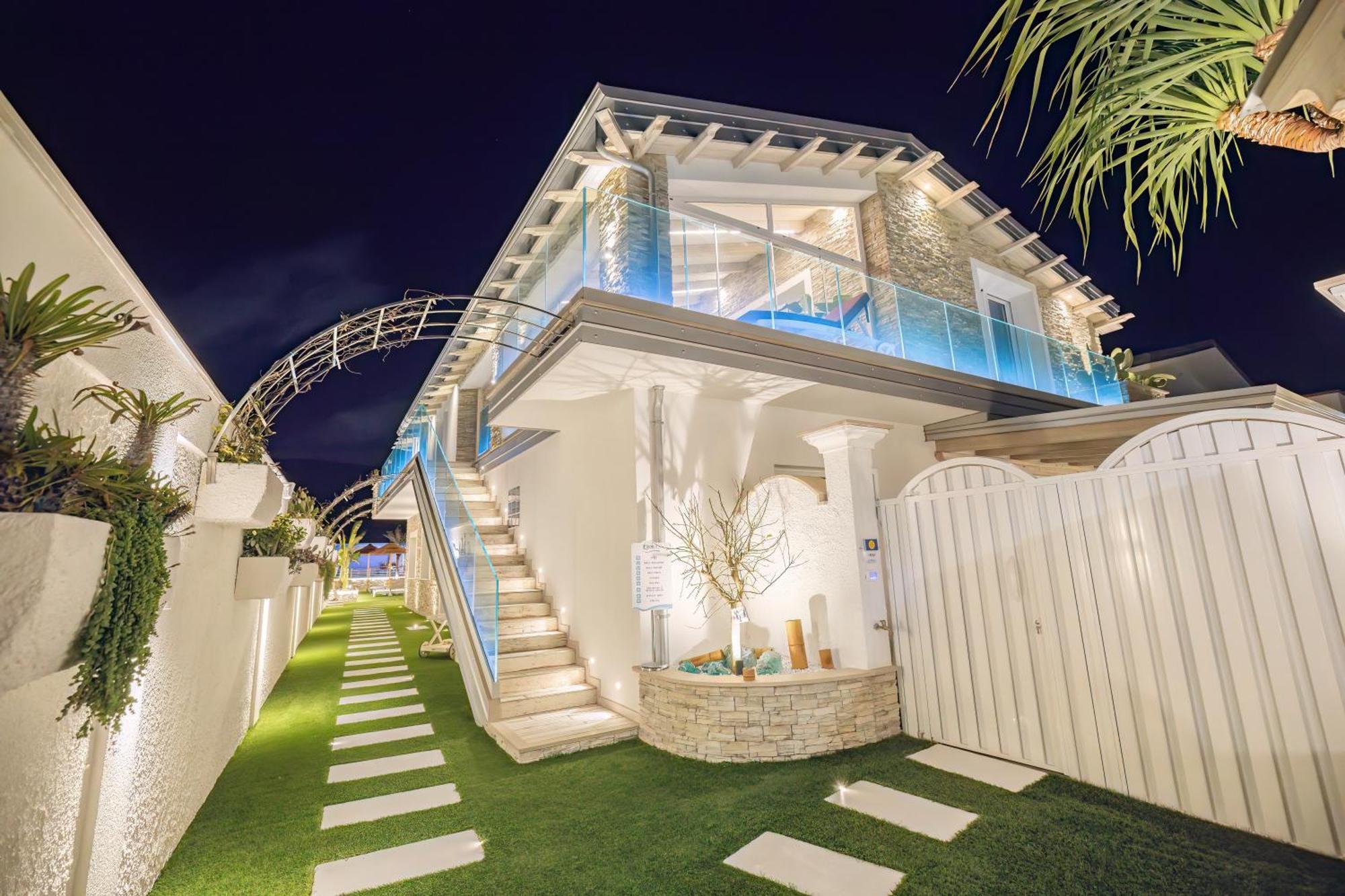 Etoiles Luxury Guest House Resort 팔미 외부 사진
